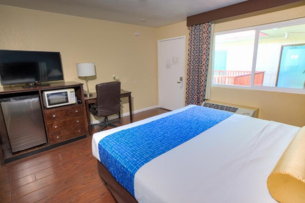 سان دييغو إن شروق الشمس image 7